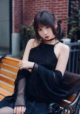 女朋友的丰满妈咪